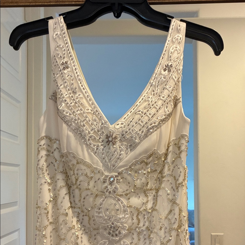 Sue Wong nocturne Ivory Beaded Lace V-Neck Wedding Gown - Picture 3 of 17